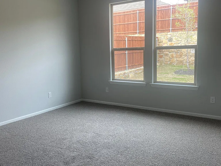 1012 De Wit Dr — Photo 11