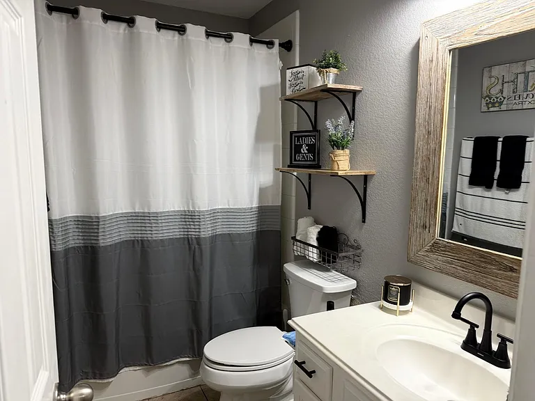 10918 Barker Gate Ct — Photo 13