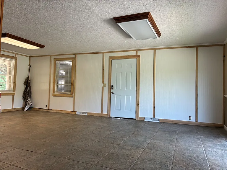 3903 Shady Grove Rd — Photo 19