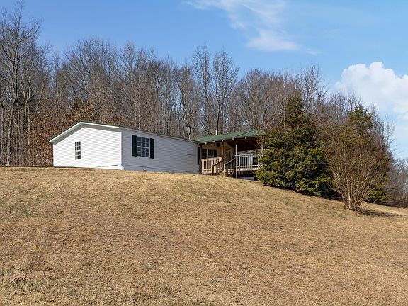 3rd image of 624 Nickletown Rd