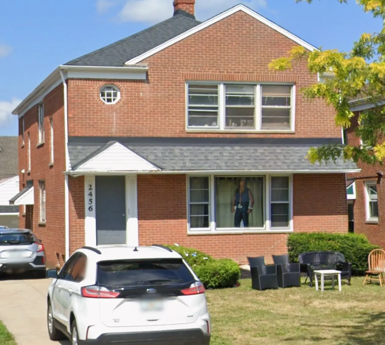 2456 Warrensville Center Rd — Photo 1