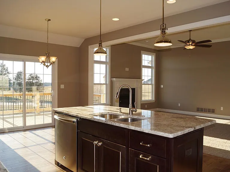 1923 Lasso Cir — Photo 14