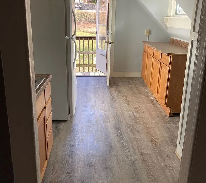 6 Reservoir Rd