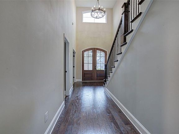 4th image of 18 Weather View Trl SE