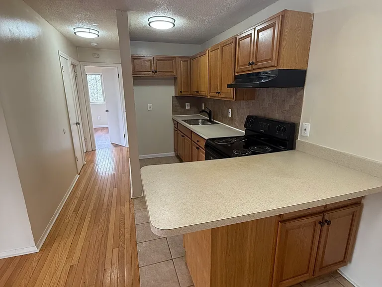 1051 Old Colony Rd #24 — Photo 4