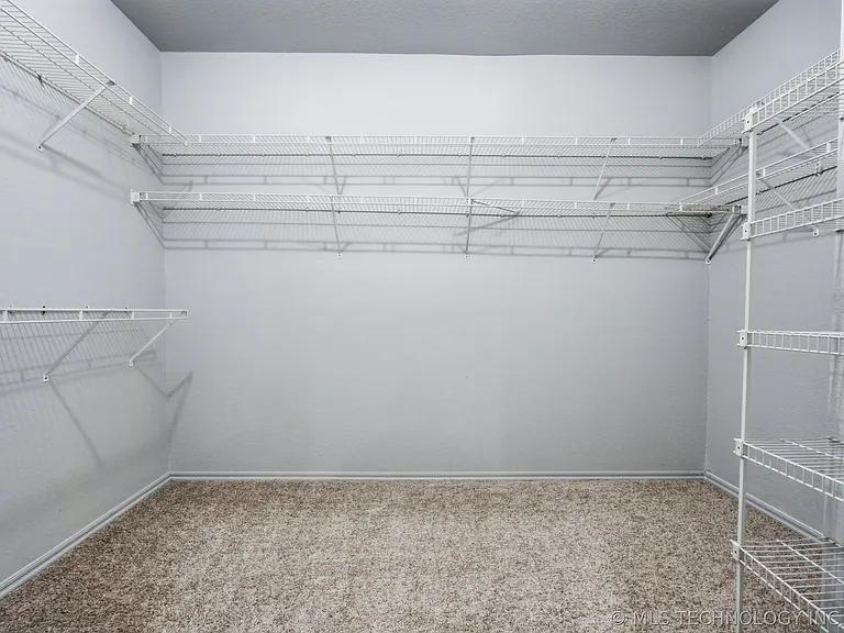3027 E 89th Pl S — Photo 18