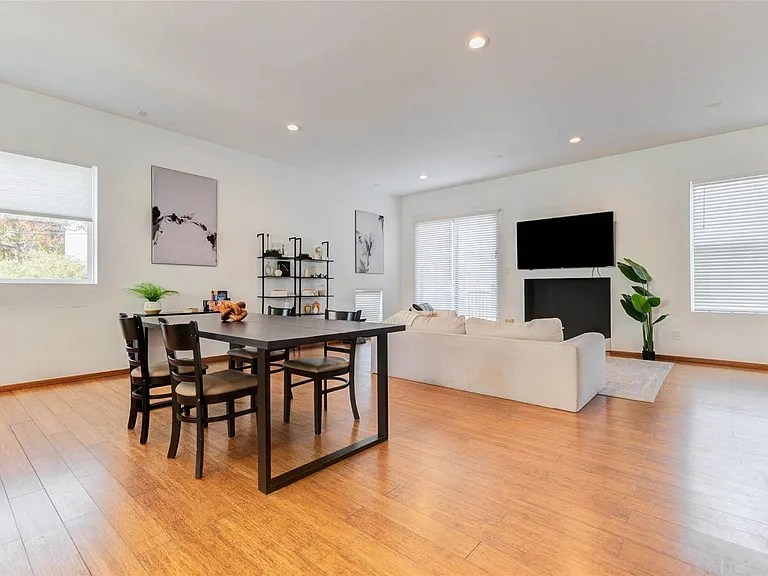 4115 Chartres St — Photo 14