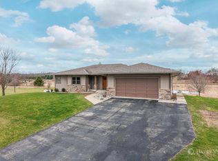 6803 Riverside Ln, Middleville, MI 49333