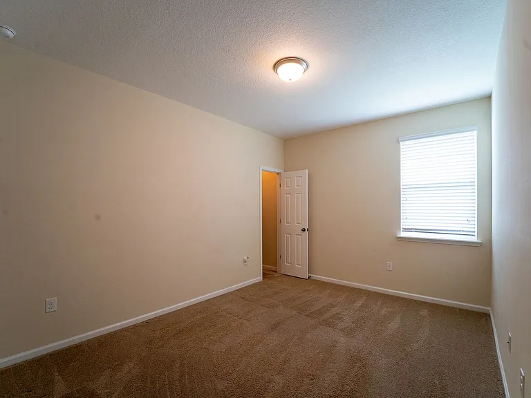 543 Aventurine Ave — Photo 9