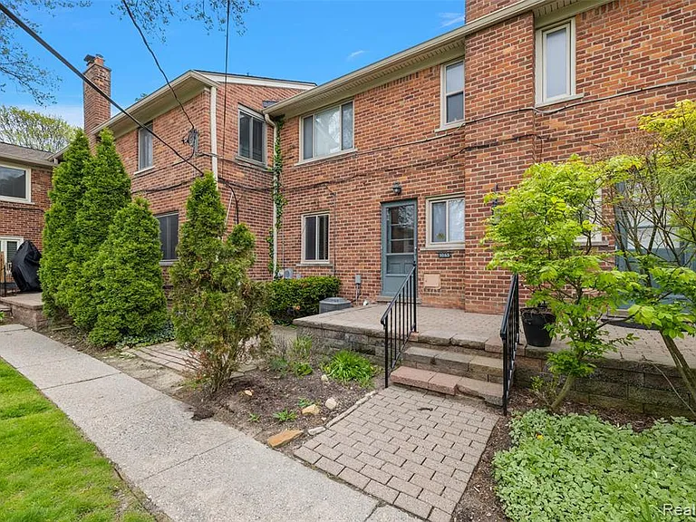 1065 Wimbleton Dr — Photo 26