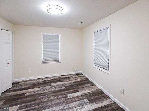 3rd image of 620 8th St