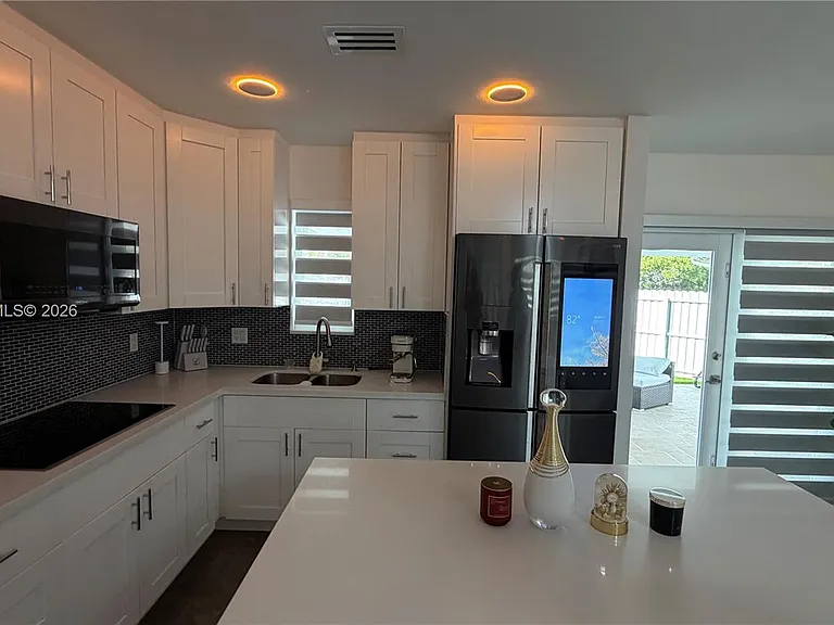 11500 SW 185th Ter — Photo 6