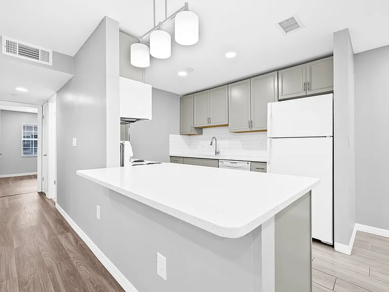 4325 Aegean Dr #106B — Photo 9