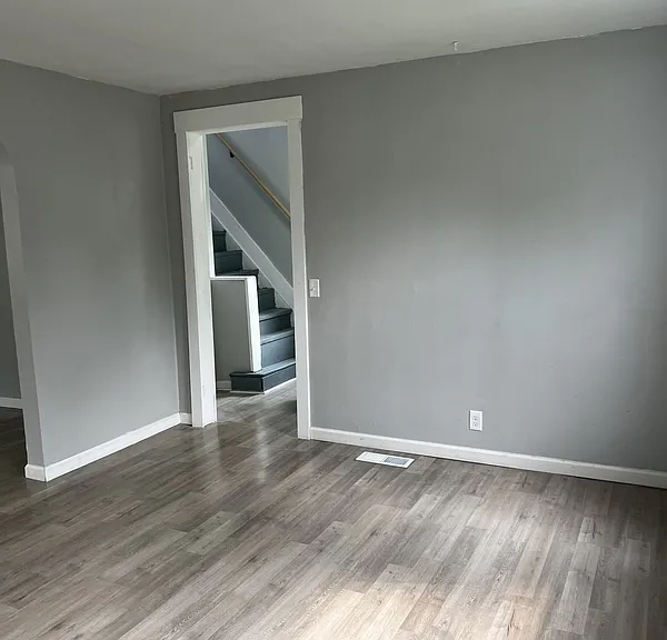 4143 E 111th St — Photo 5