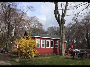 38 Tomahawk Trl S, South Kingstown, RI 02879