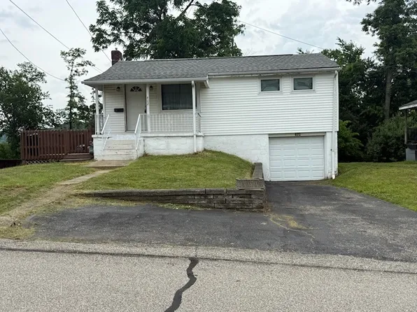 402 Oakhurst Ave, North Versailles, PA 15137