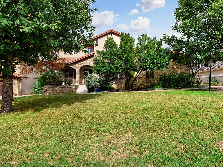 308 Golden Bear Dr — Photo 12