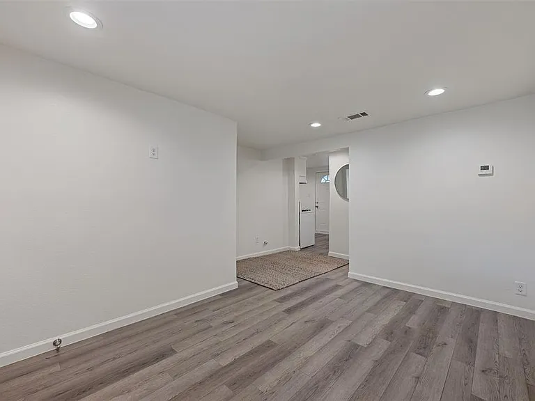 901 Valdez St #A — Photo 15