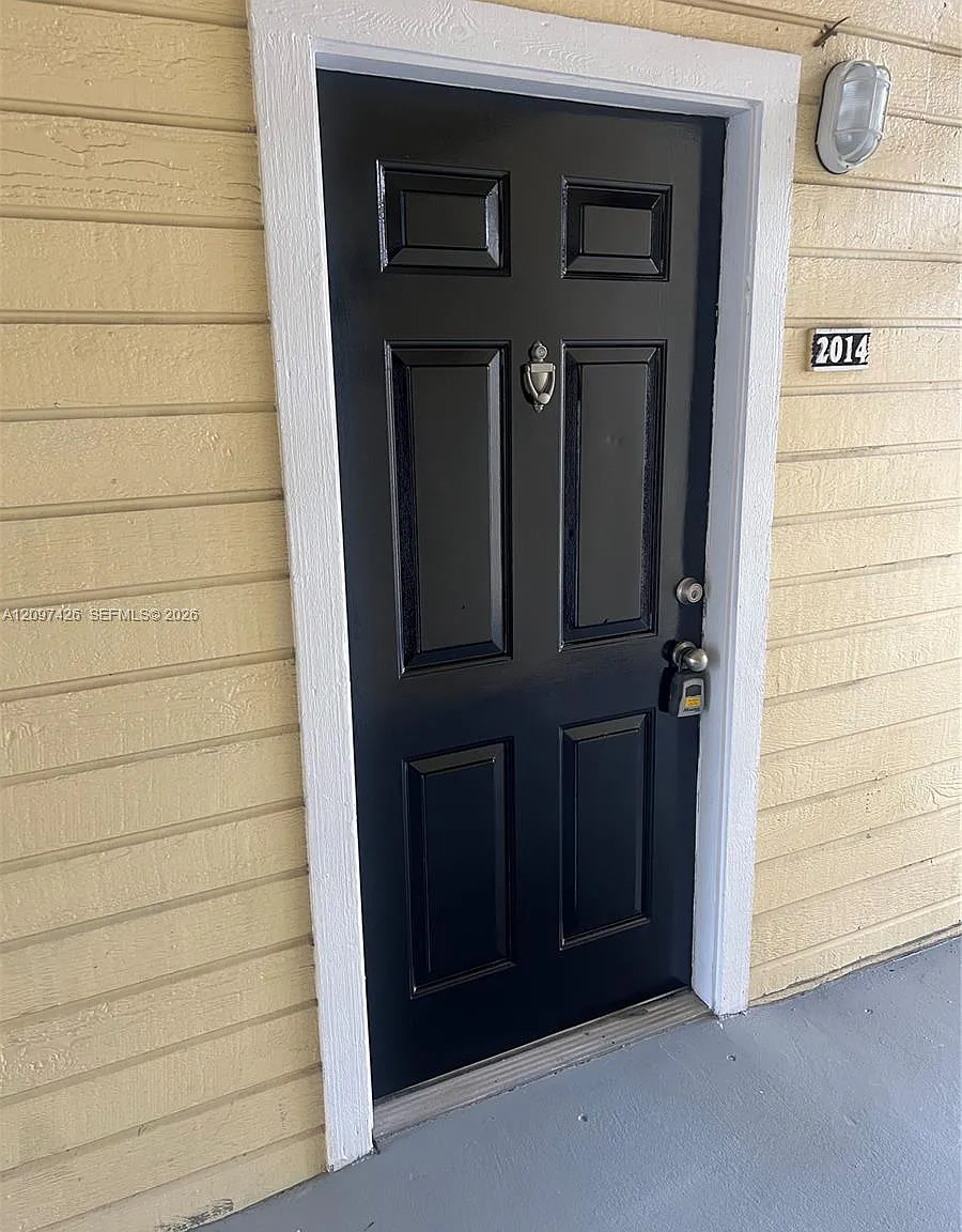 Tradewinds — Photo 2