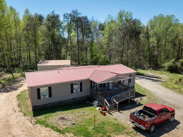 1740 Scuffletown Rd, Charlotte Court House, VA 23923