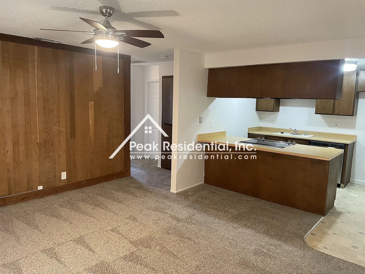 Spacious Fair Oaks 2bd/1ba Duplex with 1 Car Garage — Photo 3