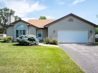 4964 E Lawnside Dr, Byron, IL 61010