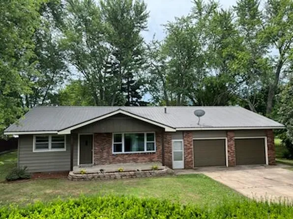 816 Richards Drive, Mountain Grove, MO 65711