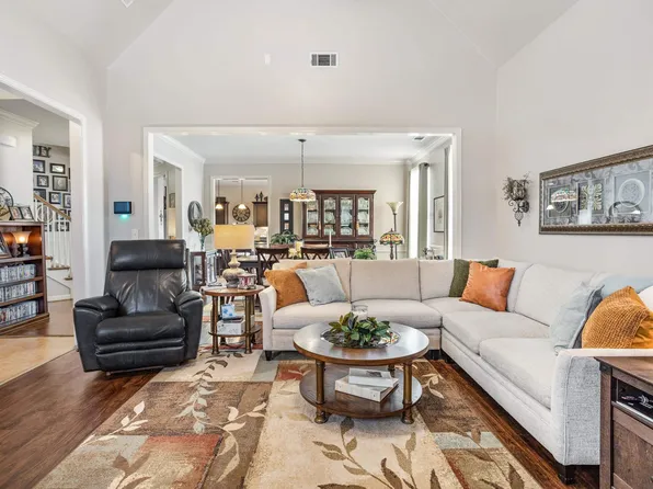 1391 Mountain Ln, Gardendale, AL 35071