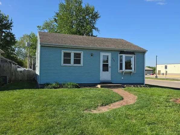 300 Rusche St, Creve Coeur, IL 61610