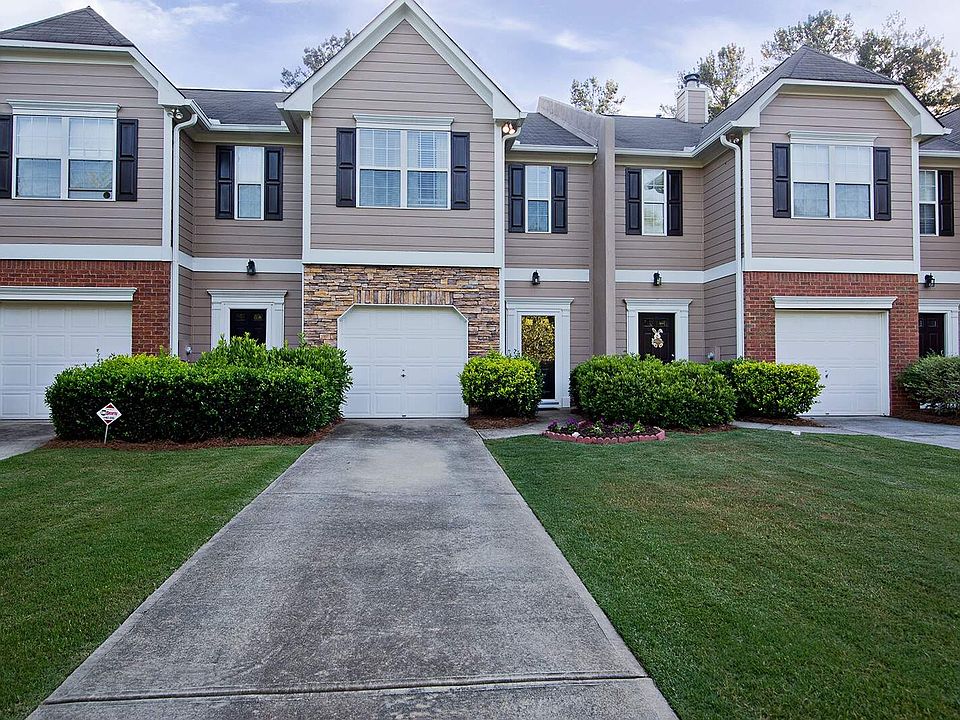 1st image of 131 Oak Green Dr