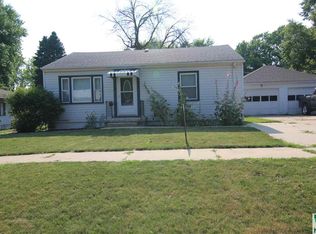 816 Northwestern Dr, Storm Lake, IA 50588