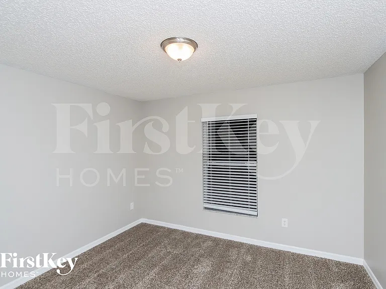 1448 Wacker Ave SE — Photo 12