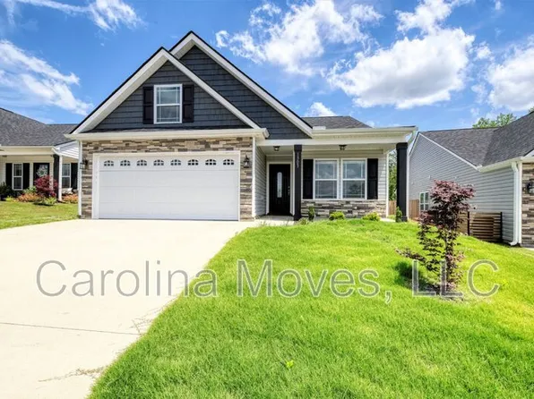 1303 Lindale Pl, Spartanburg, SC 29301