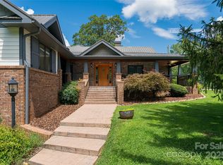 171 Pete Luther Rd, Candler, NC 28715