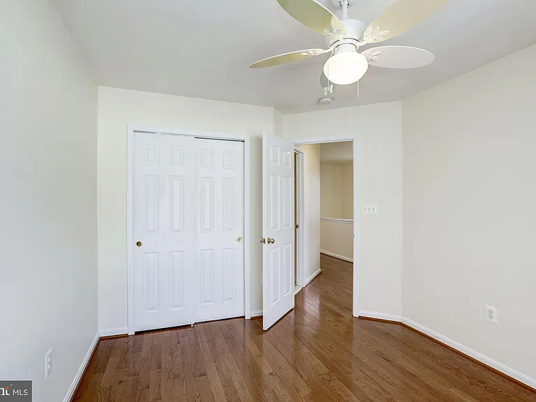 750 Monument Ave — Photo 24