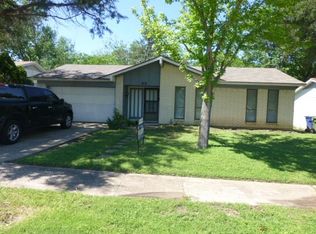 1709 Archery Ln, Garland, TX 75044