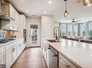 2324 Wind Charm St #205, Herndon, VA 20171