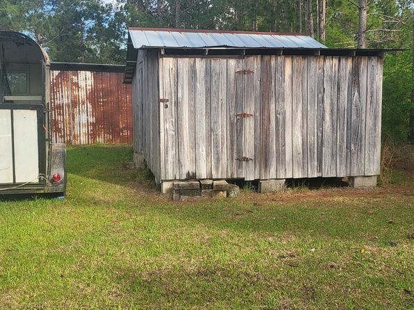 27 McHugh Rd, Homerville, GA 31634
