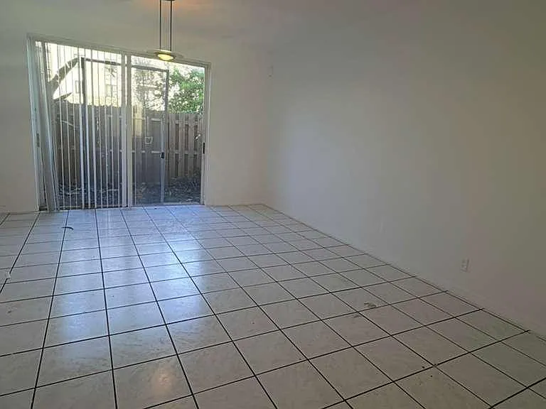21300 NE 8th Ct #3004 — Photo 12