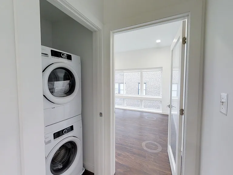 824 N Calvert St — Photo 21