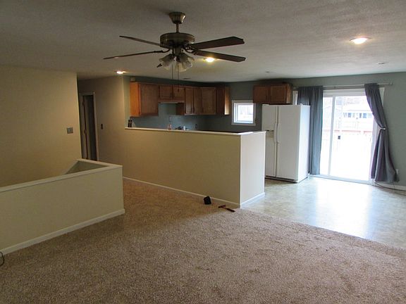 3rd image of 64 Sunnycrest Dr