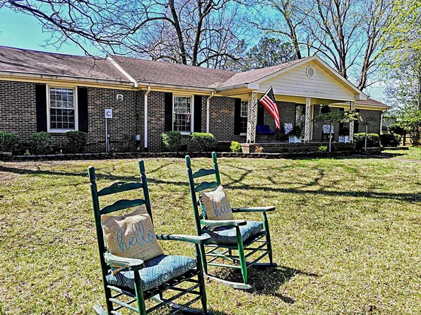 100 April Ln, Shelbyville, TN 37160