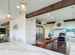 227 Old Plymouth Rd, Sagamore Beach, MA 02562