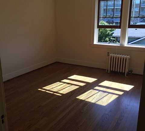 5th image of 900 Queen Anne Ave N APT 306