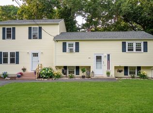 295 Oak St, Halifax, MA 02338