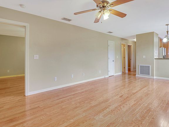 3rd image of 1441 SE Larkwood Circle