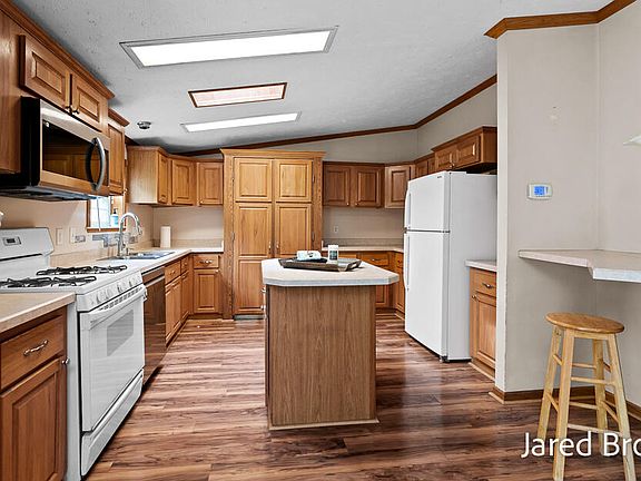 3rd image of 1436 Auble Rd