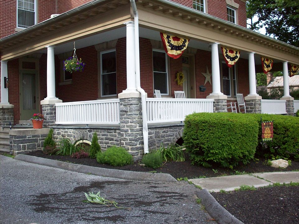 2nd image of 55 W Main St