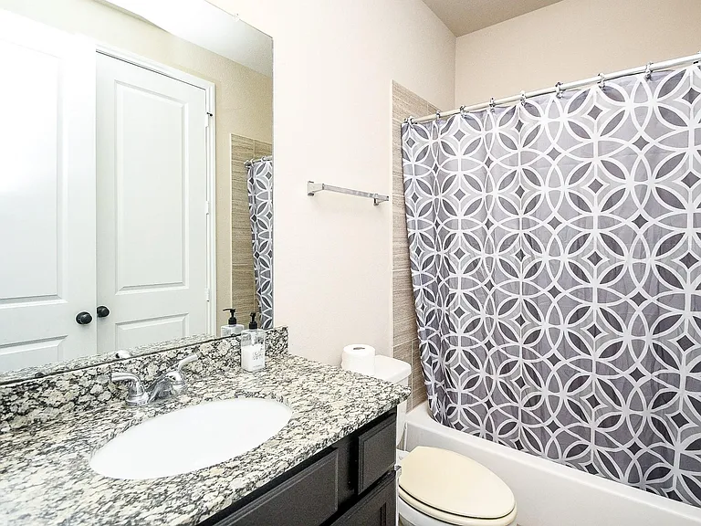 10119 Peytons Grace Ln — Photo 26