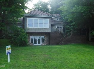 59533 44th Ave, Lawrence, MI 49064